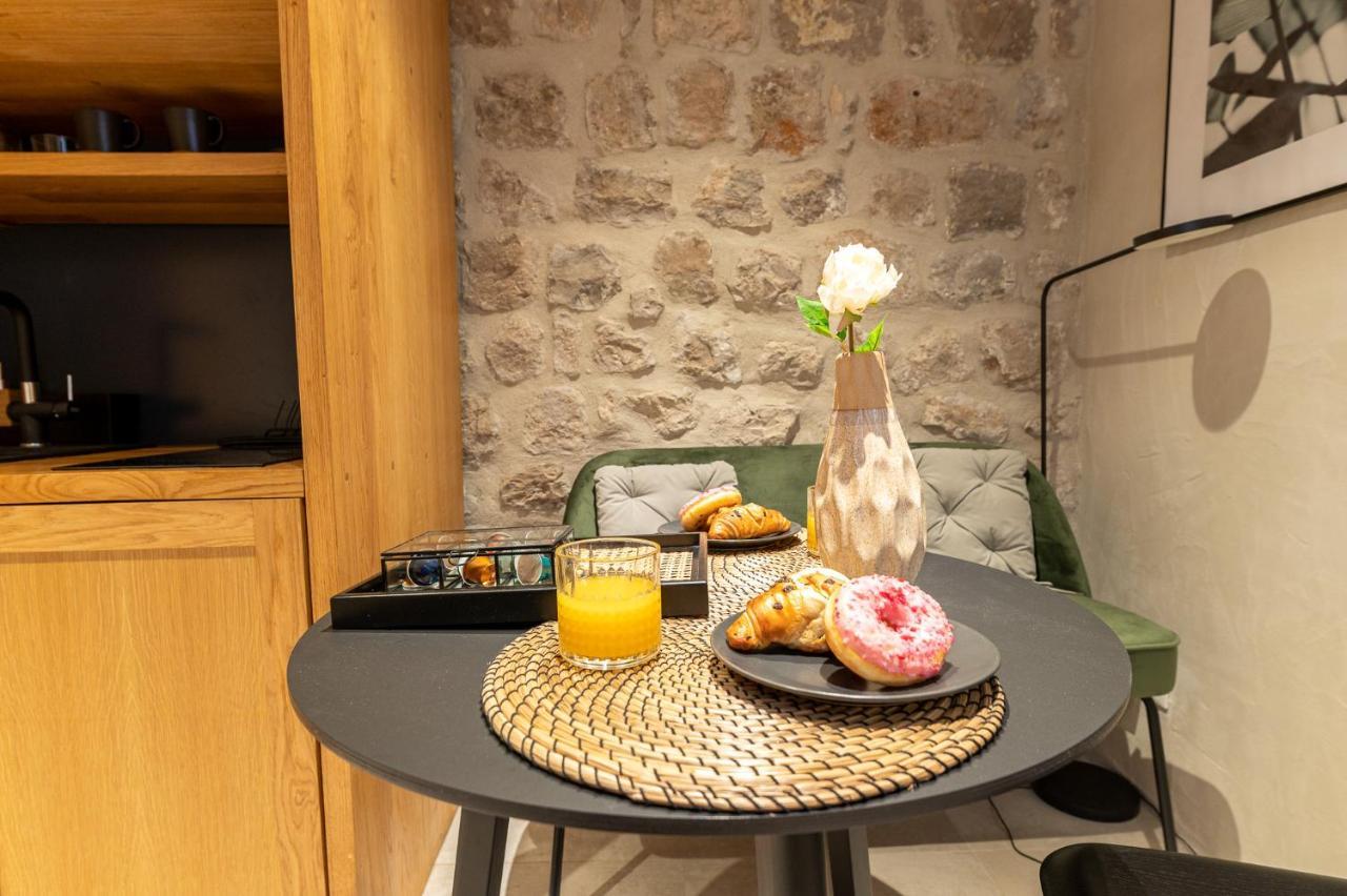 Superior 1 Bedroom Apartment Gabriela Next To Buza Beach Dubrovnik Exterior photo