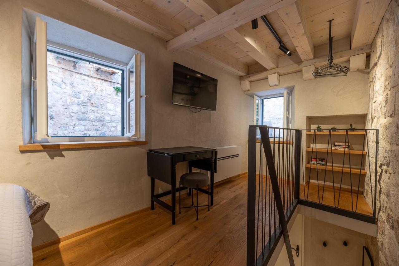 Superior 1 Bedroom Apartment Gabriela Next To Buza Beach Dubrovnik Exterior photo
